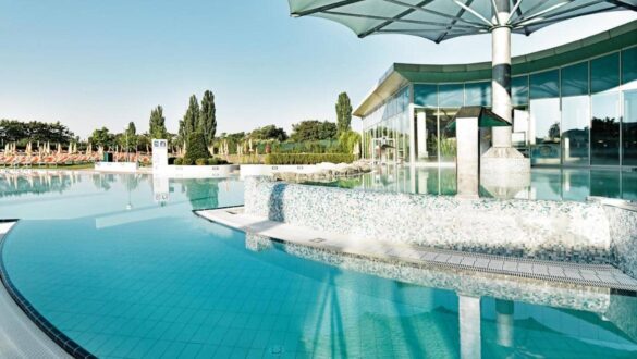 Therme Laa Hotel Silent Spa Villas