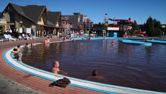 Akvamarín Bešeňová