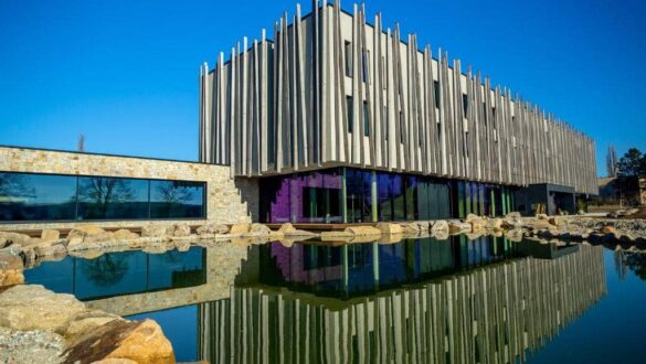 Amenity Hotel & Resort