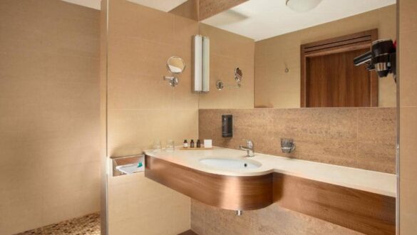 Spa Resort Tree of Life